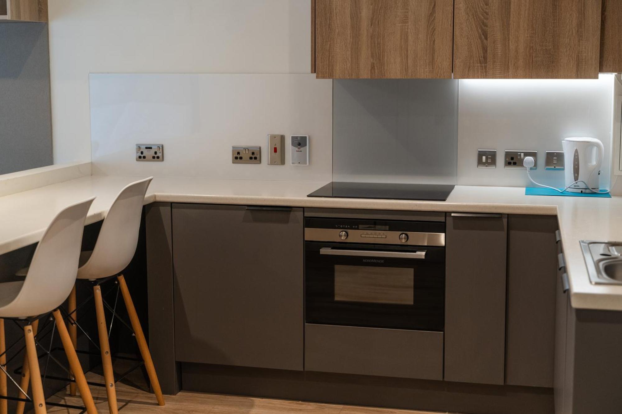 Destiny Student - Ardee Point Apartment *